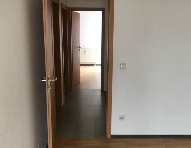 Renovierte 3-ZKB Maisonette-Wohnung mit Terrasse + Stellplatz - Foto 1