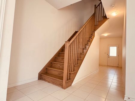 For Lease - 70 Chicago Lane, Markham, Ontario - Photo 4