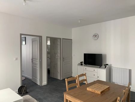 Location Appartement 2 pièces 33 m2 à Saint-Étienne - Photo 4