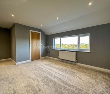 3 bedroom detached house to rent - Photo 2