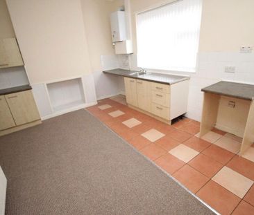 3 bedroom terraced house to rent - Photo 6