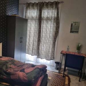 Room in a Shared House, Hall Green, B28 - Photo 2