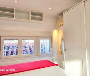 Duplex Penthouse for Rent in the Vibrant Chueca Neighborhood - Photo 2