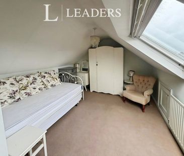 3 bedroom house to rent The Rise, Rothley, Leicester, Leicestershir... - Photo 4