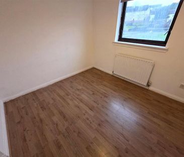 3 bedroom apartment to rent - Photo 5