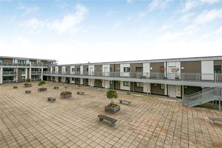 Mole Road, Hersham, Walton-on-thames, Surrey, KT12 - Photo 5