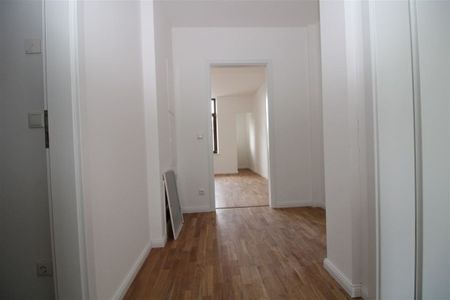 ++2-Zimmer- Wohnung im frisch modernisierten Mehrfamilienhaus++ - Photo 3