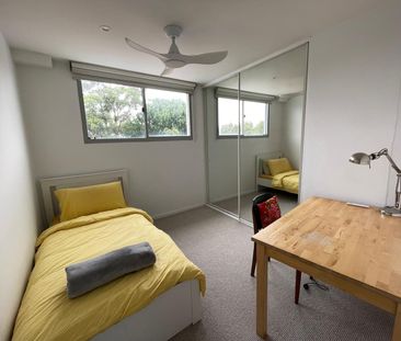 Darlington - Photo 6