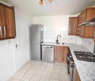 Pasadena Avenue, Warrington - Photo 3