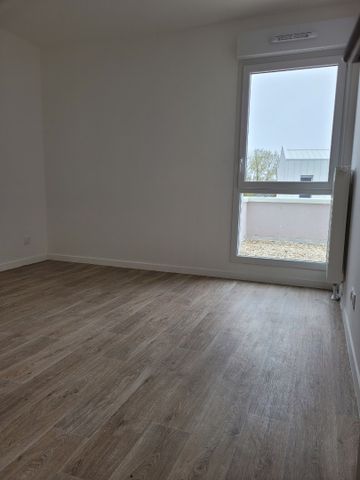 Location Appartement 4 pièces 83m² SECLIN 59113 - Photo 4