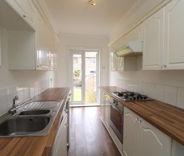 2 bedroom flat to rent - Photo 6