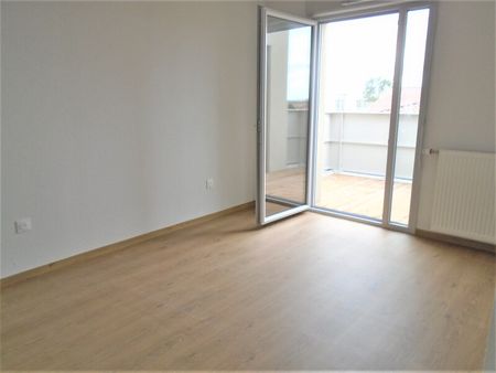 Location Appartement 2 pièces 44m² CASTANET TOLOSAN 31320 - Photo 2