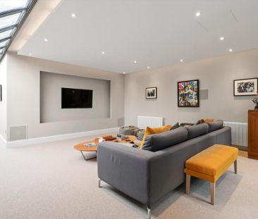 5 bedroom detached house to rent - Photo 1