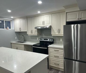 For Lease - 266 Dougall Avenue, Caledon, Ontario - Photo 4