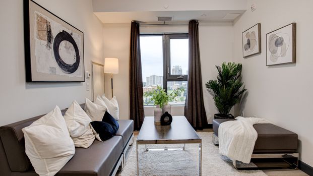 For Lease - 298 HEMLOCK Street Unit# 618, Waterloo, Ontario - Photo 1