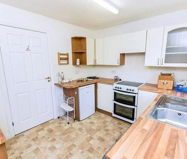 2 bedroom bungalow to rent - Photo 2