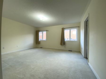For Lease - 42 Foshan Avenue, Markham, Ontario - Photo 4
