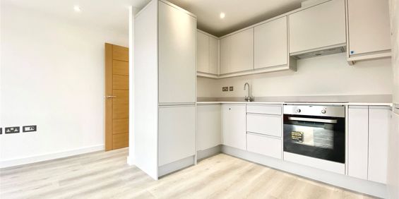 Parkview House, Wokingham Parkview House, Wokingham - Photo 3