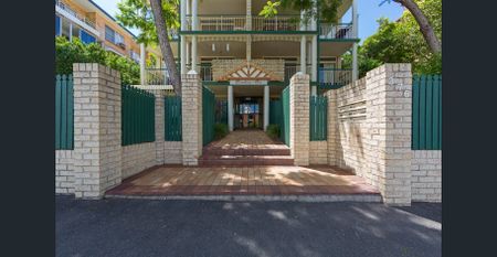 Convenient apartment in the heart of New Farm! - Photo 3