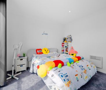 Modern Inner City Perfection - Photo 3