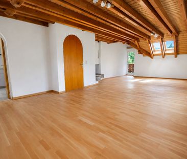 Saniertes Juwel 3.5-Zimmer-Duplexwohnung mit Cheminée und grossem B... - Foto 3