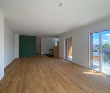 Location Appartement 4 pièces 109m² - Photo 4