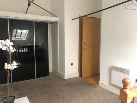 2 bedroom apartment to rent - Photo 2