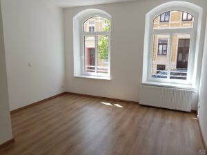 Schillerstr. 8, Wohnung 1 ~~~ Balkon, Maisonette, Tageslichtbad mit Wanne und Dusche, Abstellraum, Gäste-WC - Foto 4
