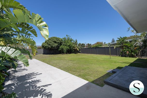 14 Tirranna Street, Blacksmiths NSW 2281 - House For Rent | Domain - Photo 1
