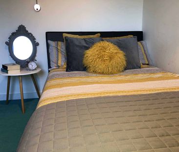 Premier Luxe Studio - Photo 5