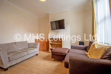 4 Bedroom Mid Terraced House for rent in Royal Park Road - Photo 2