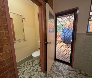 Studio in Richmond Hill - Photo 1