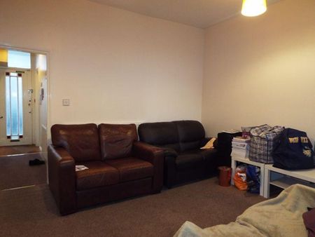 5 bedroom terraced house to rent - Photo 4