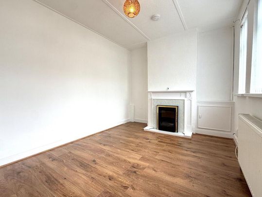 194 Joanmount Gardens, Belfast, BT14 6PA - Photo 1