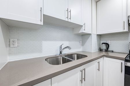 For Lease - 8 Clunburry Road, Brampton, Ontario - Photo 4