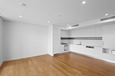 Spacious 1 Bedroom with Generous Sized Bedroom and Extra Large Parking! - Photo 5