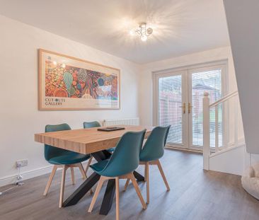 3 bedroom semi-detached house to rent - Photo 3