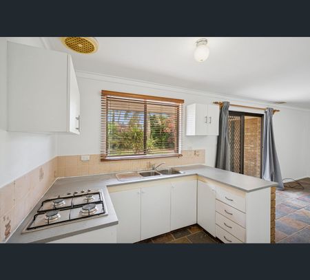 25 Swanley Street, Marangaroo, WA 6064 - Photo 4