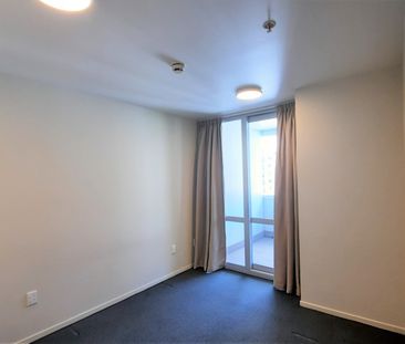 One bedroom Apartment in CBD - Photo 3