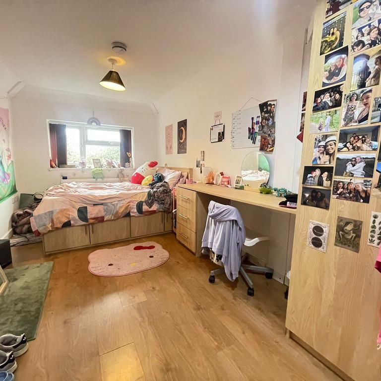 5 bedroom terraced house to rent - Photo 1