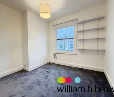 East Hill, Colchester - Photo 2