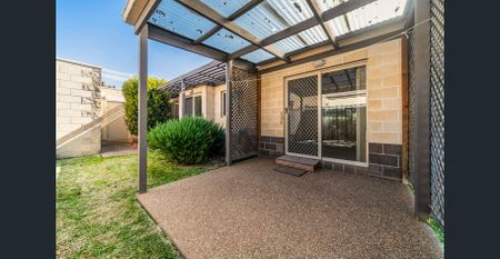 Beautifully Presented Two-Bedroom Home with Secure Garage in Prime High Street Location - Photo 4