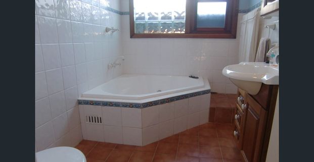 LEVEL FAMILY HOME - Photo 1