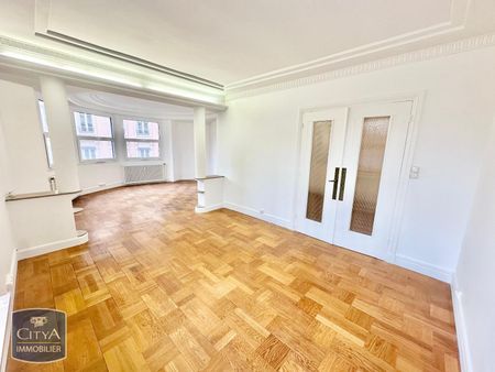 Location Appartement 3 pièces 91m² LYON 3ème - Photo 2