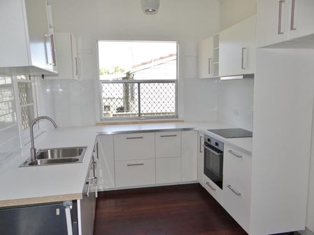 32 Dora Street, Mayfield NSW 2304 - Photo 4