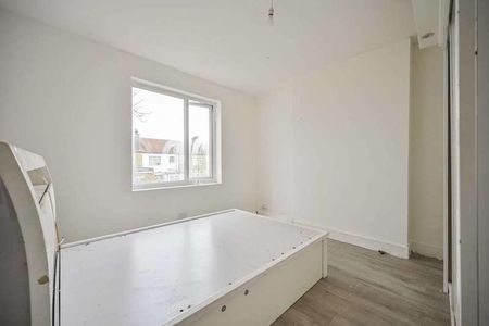 Melford Road, East Ham, E6 - Photo 3