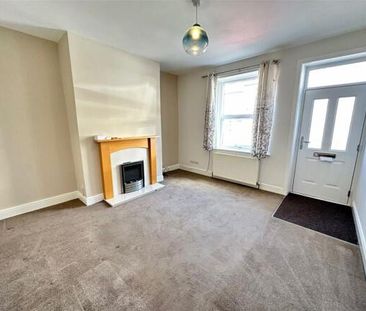 3 bedroom house to rent Cliffe Terrace, Keighley, BD21 - Photo 1
