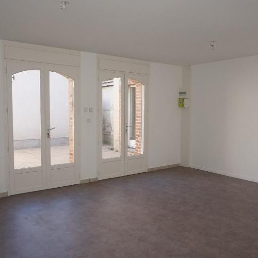 Location Appartement 1 pièce 43m² LAVAL 53000 - Photo 1