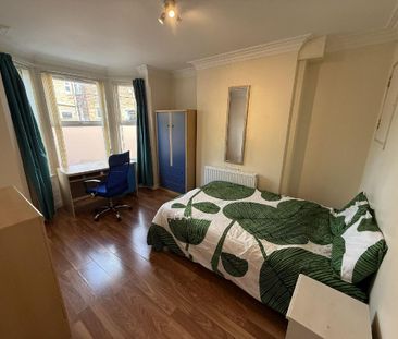 4 bedroom house to rent - Photo 3