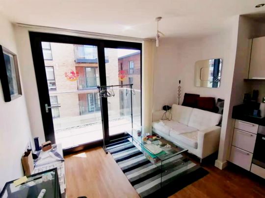 1 Bed / 1 Bath - Photo 1